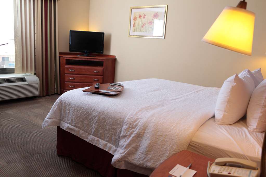 Hampton Inn Martin Номер фото